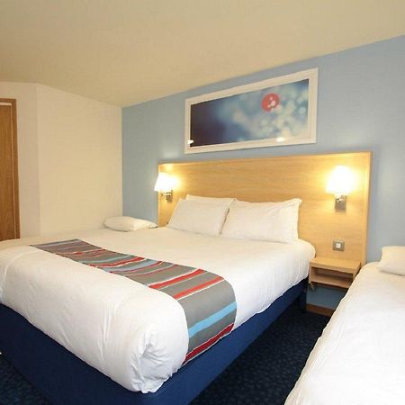 Travelodge Kettering Luaran gambar